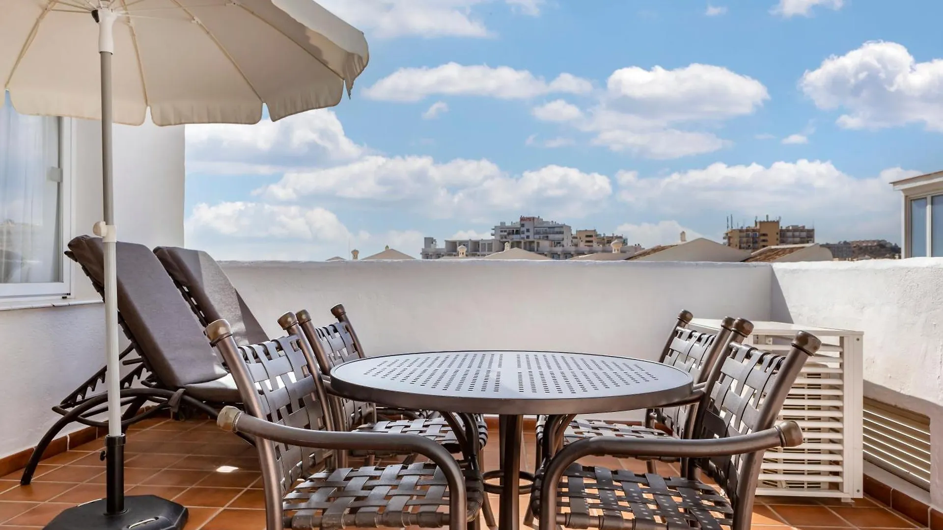 *** Aparthotel Sahara Sunset Club By Diamond Resorts Benalmádena Spanien